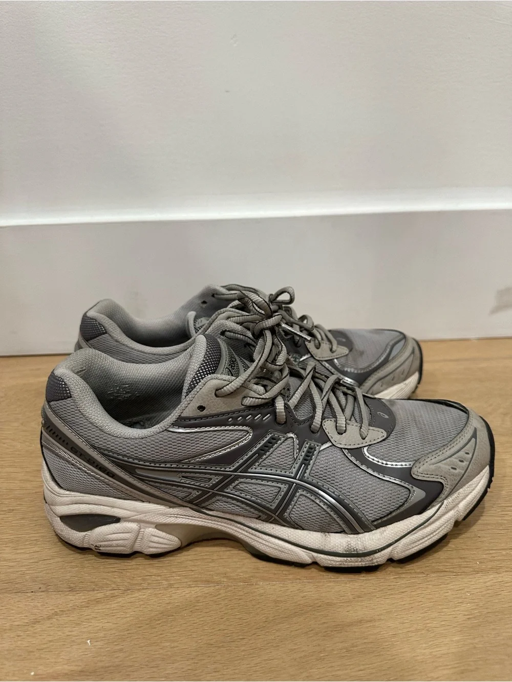 Asics GT-2160 Oyster Grey Silver Athletic Running Shoes Sneakers Men Size 8